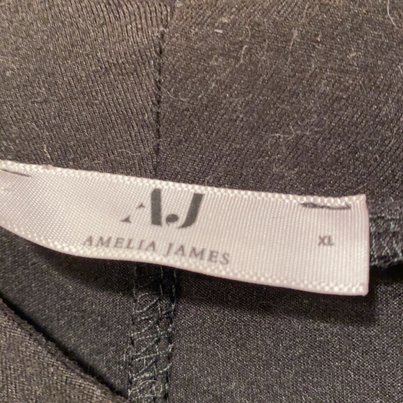 Black dress - Picture 2 of 2